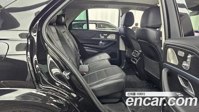 Mercedes-Benz GLE-Class 2023 — Фото 11/20