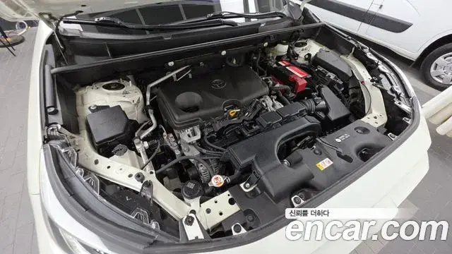 Toyota RAV4 2019 — Şəkil 6/20