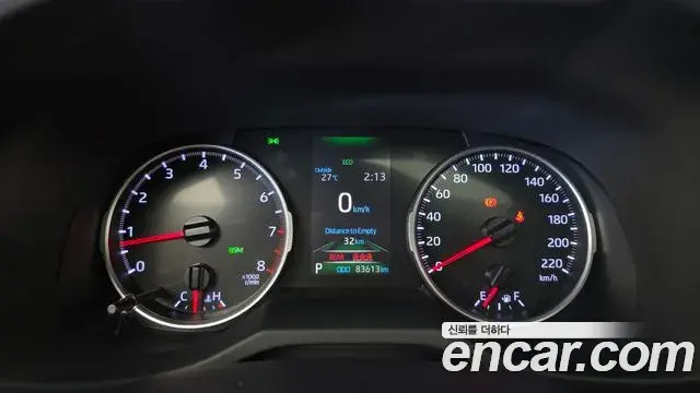 Toyota RAV4 2019 — Şəkil 18/20