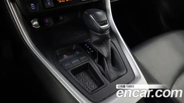 Toyota RAV4 2019 — Şəkil 20/20