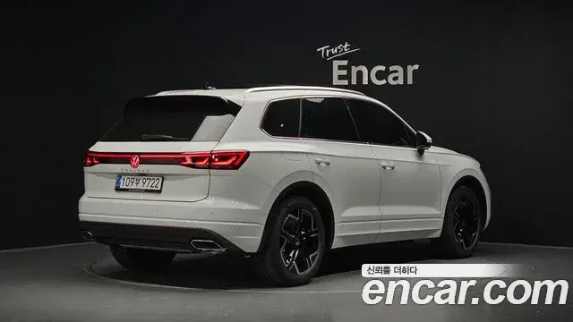 Volkswagen Touareg 2026 — ფოტო 16/20