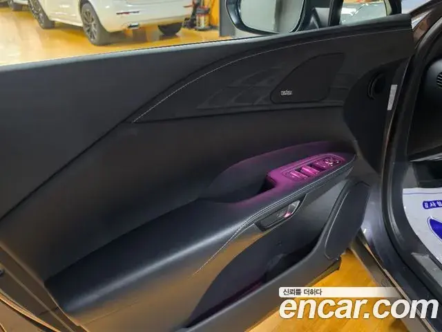 Lexus RX350h 2025 — Фото 16/18