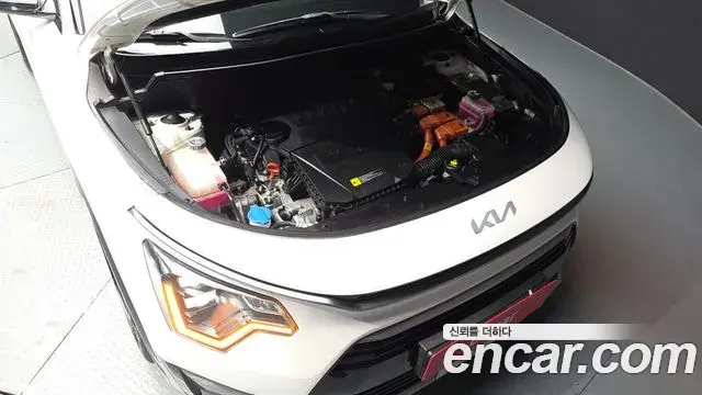 Kia Niro 2022 — Şəkil 9/38