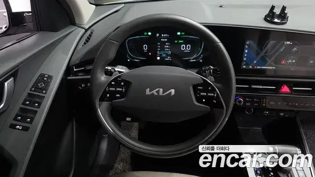 Kia Niro 2022 — Şəkil 36/38