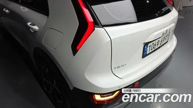 Kia Niro 2022 — Şəkil 5/38