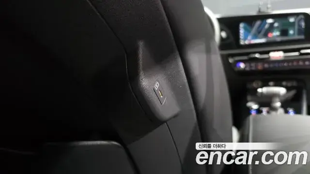 Kia Niro 2022 — Şəkil 13/38