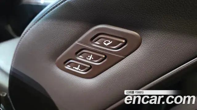 Hyundai Grandeur 2023 — Фото 18/20