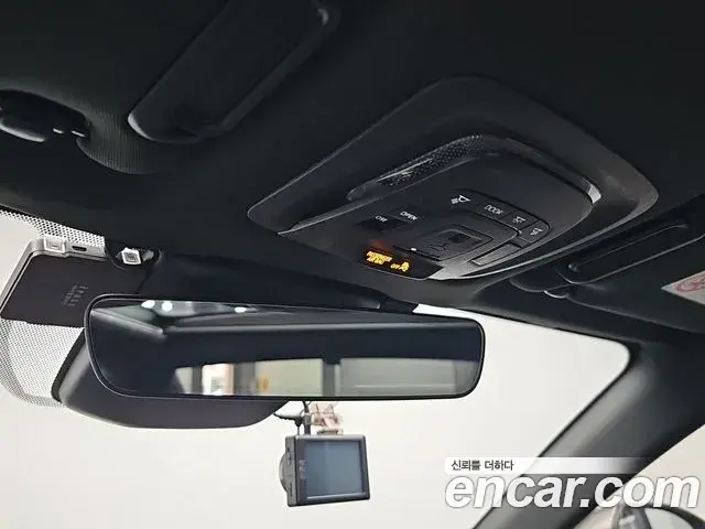 Toyota Crown Crossover 2024 — Photo 15/20