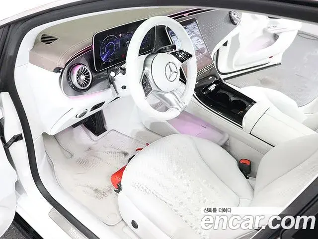 Mercedes-Benz EQE 2026 — Photo 8/20