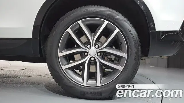 Land Rover Discovery Sport 2025 — Şəkil 37/38