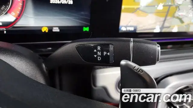 Mercedes-Benz G-Class 2021 — Photo 12/20