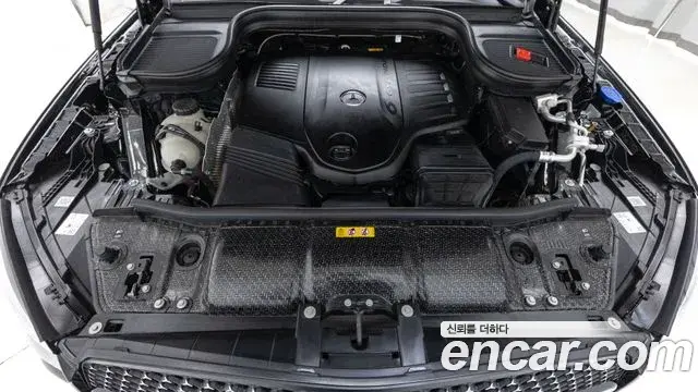 Mercedes-Benz GLE-Class 2025 — Photo 5/20