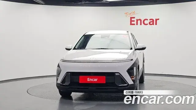 Hyundai Kona 2023 — Фото 3/20