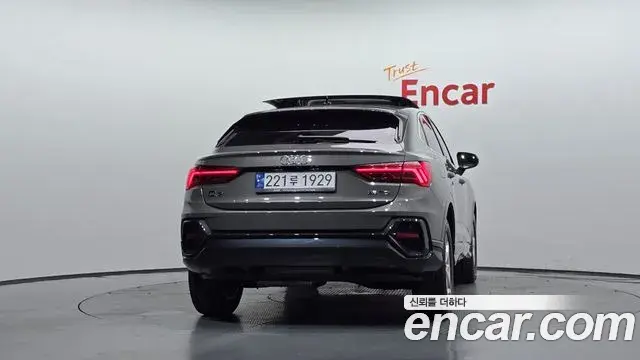 Audi Q3 2022 — Фото 4/20