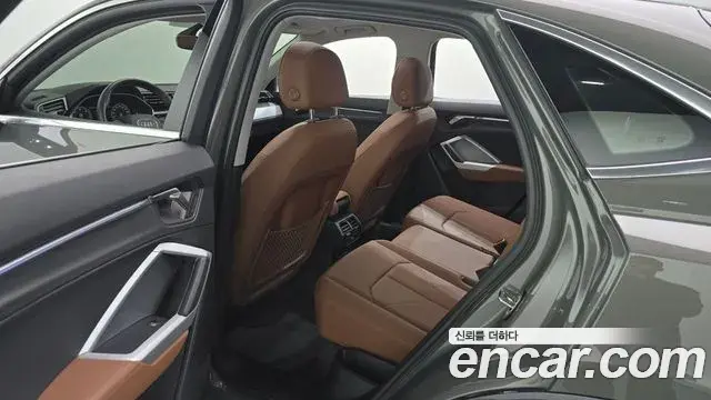 Audi Q3 2022 — Фото 12/20