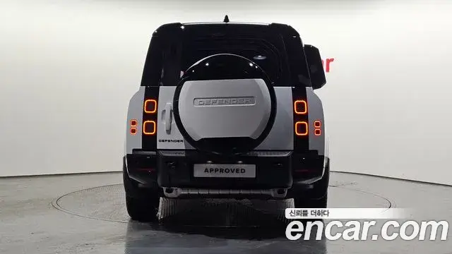 Land Rover Defender 2026 — Фото 6/20