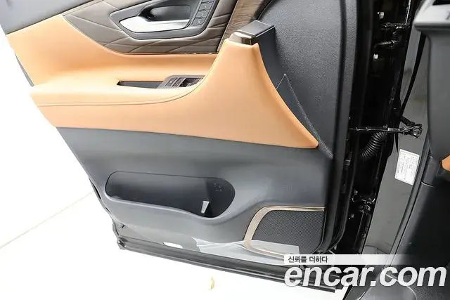 Toyota Alphard 2025 — Фото 9/20