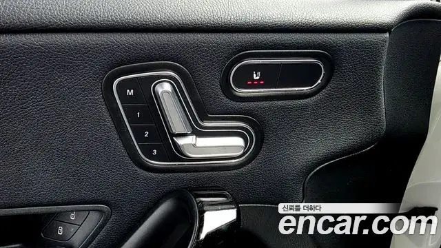 Mercedes-Benz A-Class 2020 — Фото 18/20