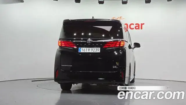 Toyota Alphard 2025 — Фото 4/20