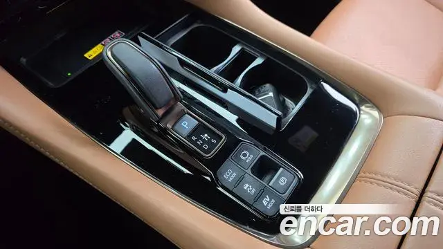 Toyota Alphard 2025 — Фото 8/20