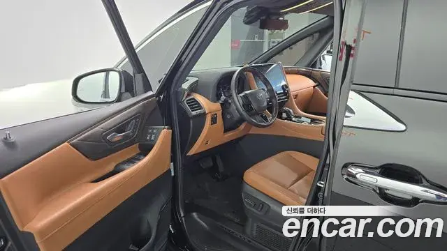 Toyota Alphard 2025 — Фото 9/20