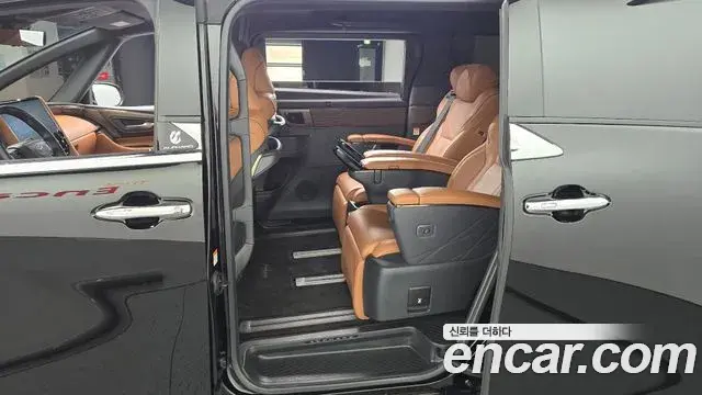 Toyota Alphard 2025 — Фото 11/20