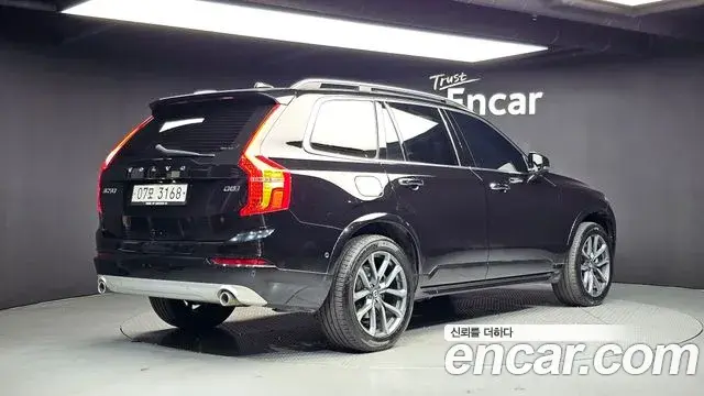 Volvo XC90 2018 — Фото 2/20