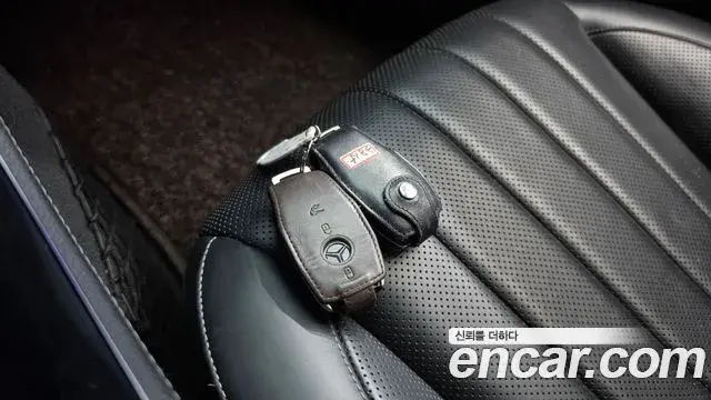 Mercedes-Benz E-Class 2018 — Фото 15/20
