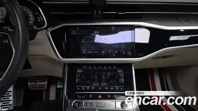 Audi A7 2023 — Фото 14/20