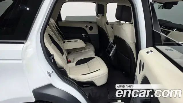 Land Rover Range Rover Sport 2020 — Фото 11/20