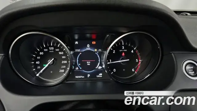 Land Rover Discovery Sport 2018 — Photo 5/20