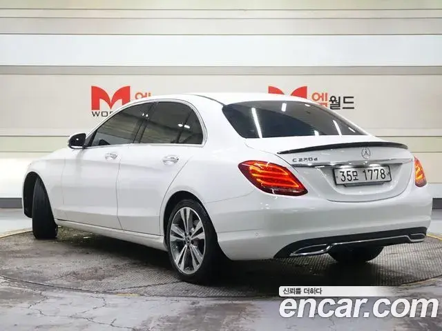 Mercedes-Benz C-Class 2018 — Şəkil 4/20
