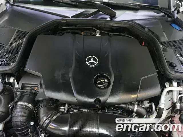 Mercedes-Benz C-Class 2018 — Şəkil 14/20