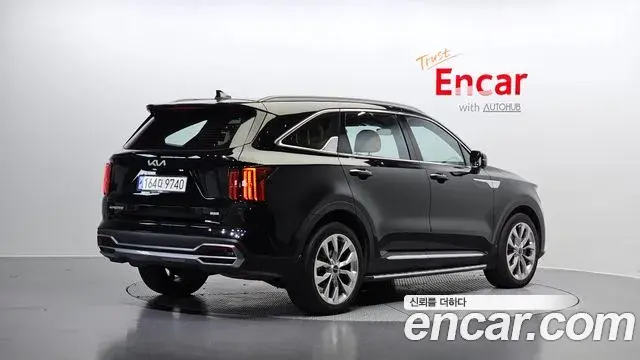 Kia Sorento 2023 — Фото 2/20