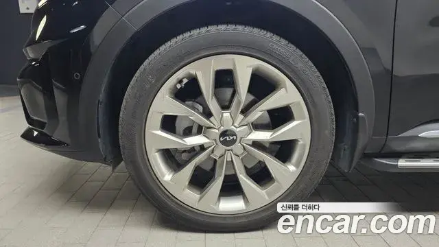 Kia Sorento 2023 — Фото 5/20