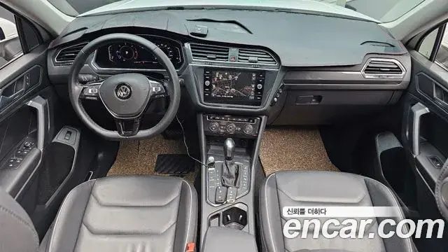 Volkswagen Tiguan Allspace 2020 — Photo 7/20