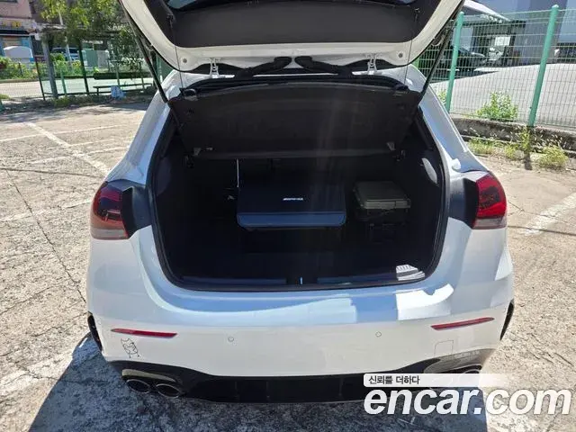 Mercedes-Benz A-Class 2023 — Şəkil 13/18