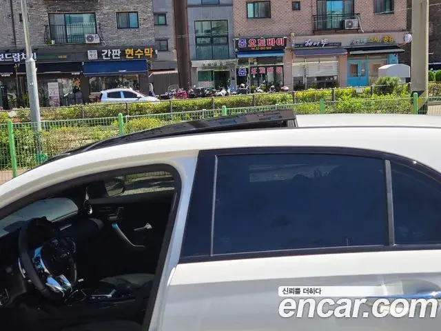 Mercedes-Benz A-Class 2023 — Şəkil 3/18