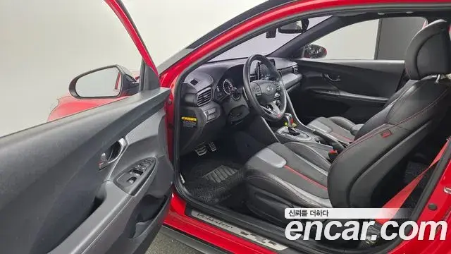 Hyundai Veloster 2018 — Şəkil 10/20