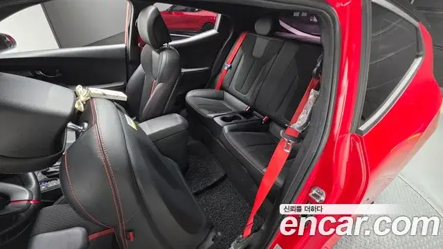 Hyundai Veloster 2018 — Şəkil 18/20