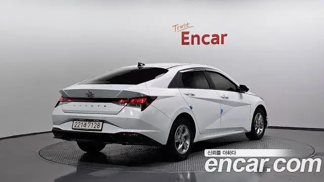 Hyundai The New Avante Hybrid 2021 — Şəkil 7/20