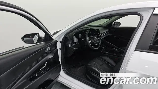 Hyundai The New Avante Hybrid 2021 — Şəkil 15/20