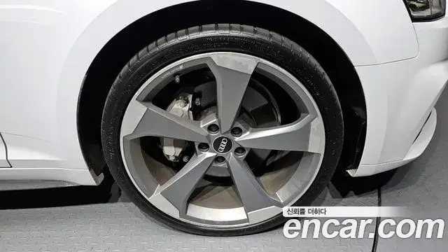 Audi A5 2019 — Şəkil 11/20