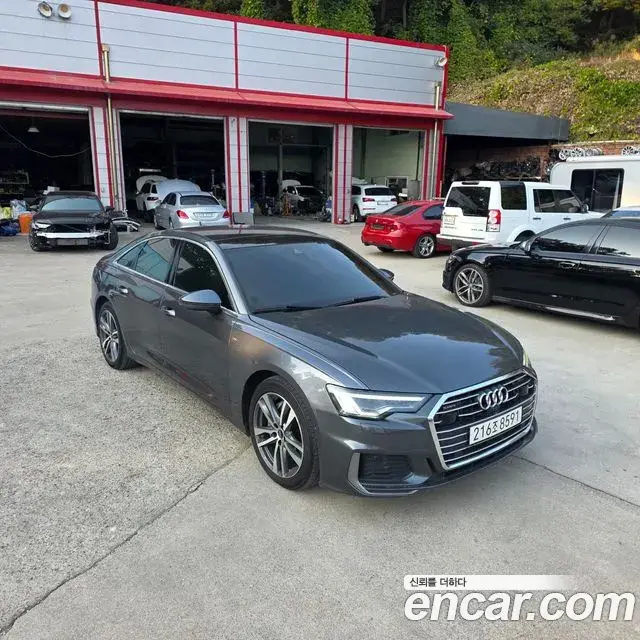 Audi A6 2021 — Photo 6/18