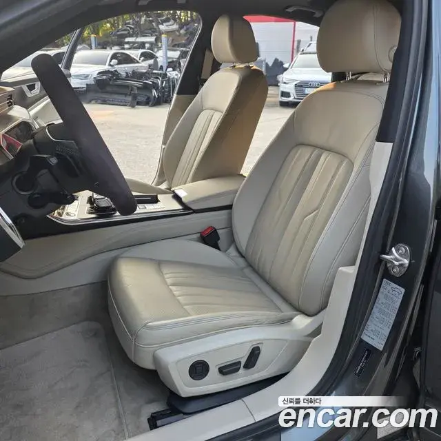 Audi A6 2021 — Photo 15/18
