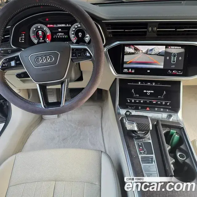 Audi A6 2021 — Photo 14/18