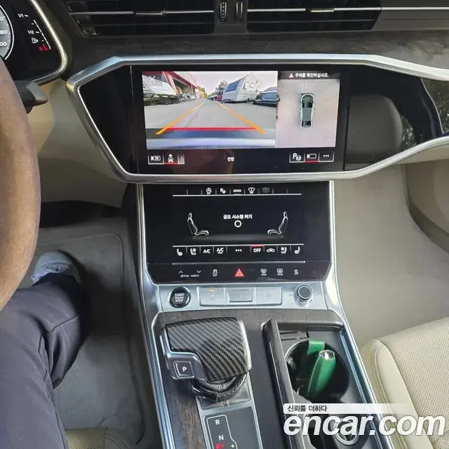 Audi A6 2021 — Photo 3/18