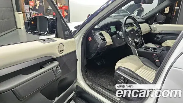 Land Rover Discovery 5 2021 — ფოტო 16/20