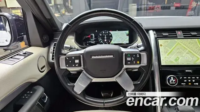 Land Rover Discovery 5 2021 — ფოტო 12/20