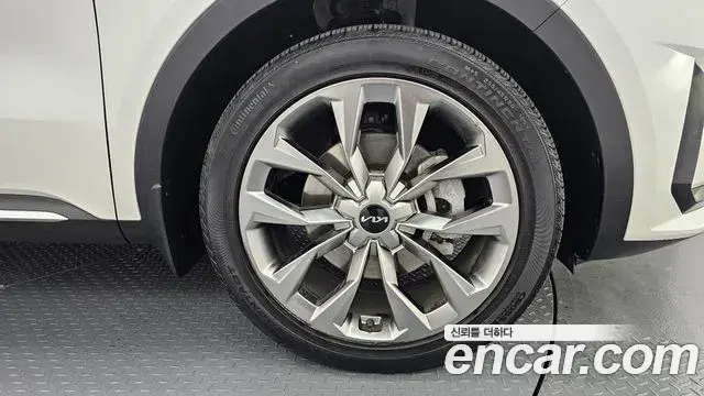 Kia Sorento 2021 — ფოტო 8/20
